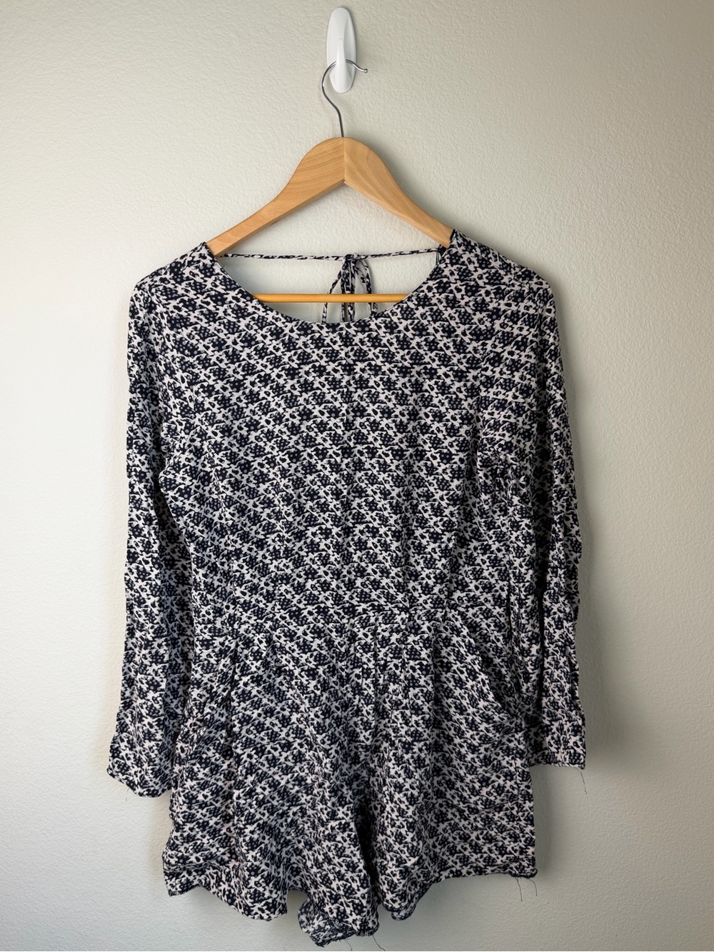 Zara Women’s navy & White Patterned romper